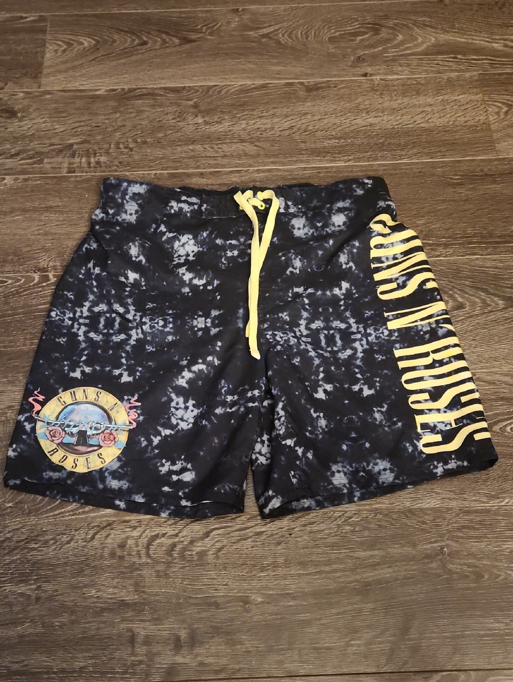 Gun's N Rose's Black Tie-Dye Swim Shorts - Board Shorts LARGE